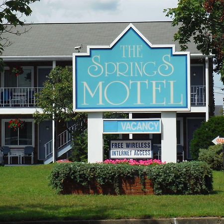 The Springs Motel Saratoga Springs Ngoại thất bức ảnh